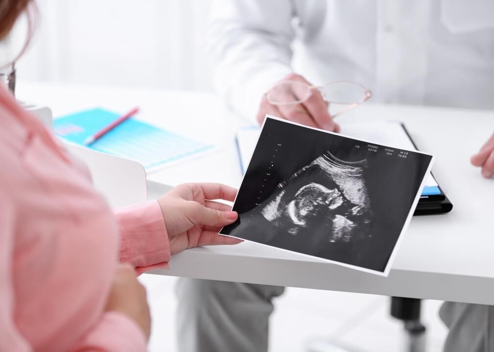 States where the most people live in maternal health care deserts